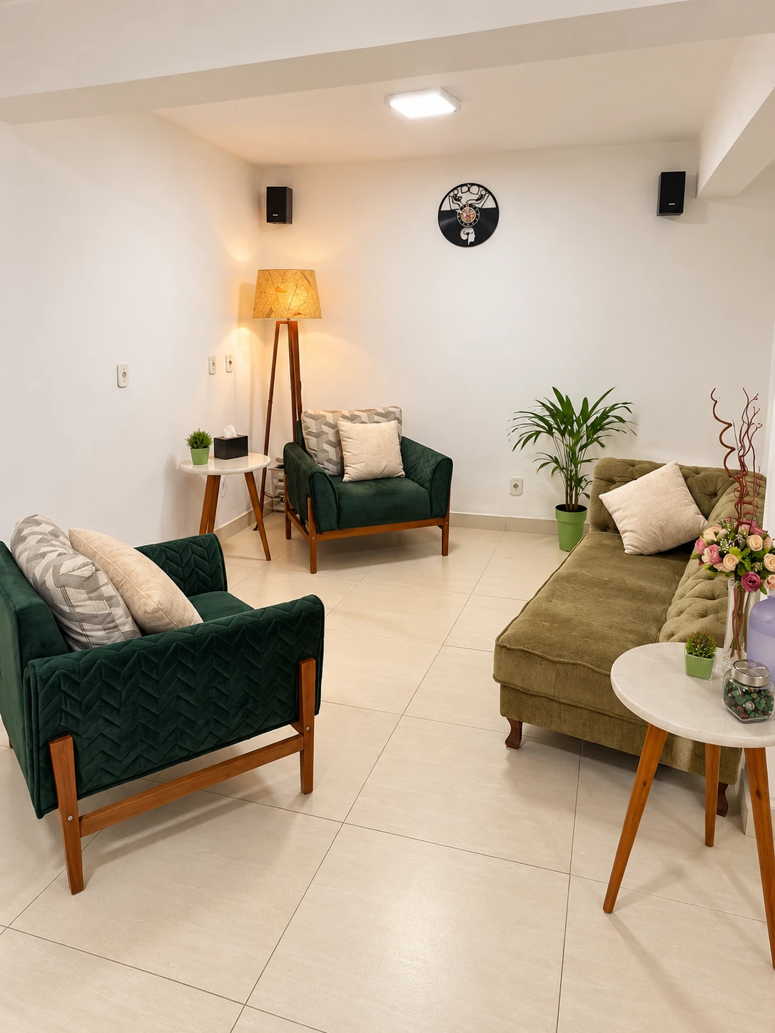 Sala de estar do consultório de Aparecida Afonso